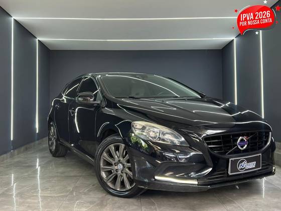 VOLVO V40 2.0 T4 COMFORT TURBO GASOLINA 4P AUTOMÁTICO VOLVO V40 2.0 T4 COMFORT TURBO GASOLINA 4P AUTOMÁTICO